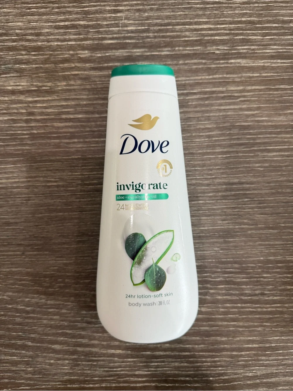 NWT Dove Invigorate Aloe + Eucalyptus Body Wash